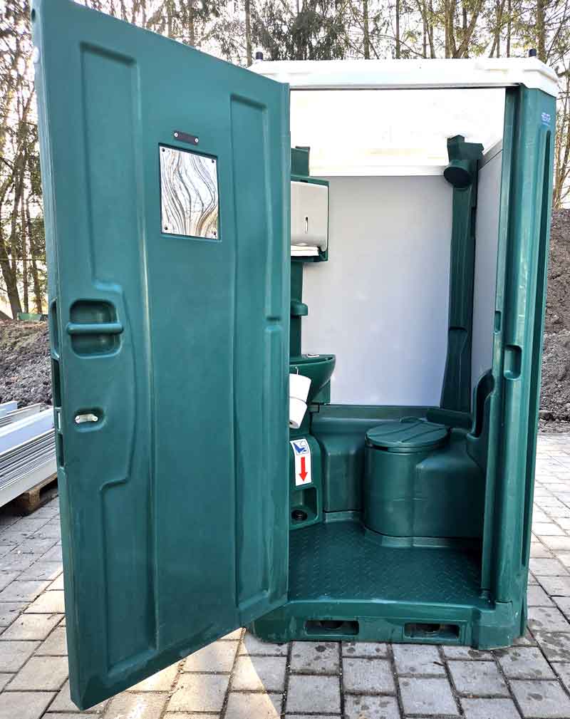 mobiles-klo-von-innen-00Kini-miesbach